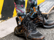 Load image into Gallery viewer, Tie-Dye Skull Socks
