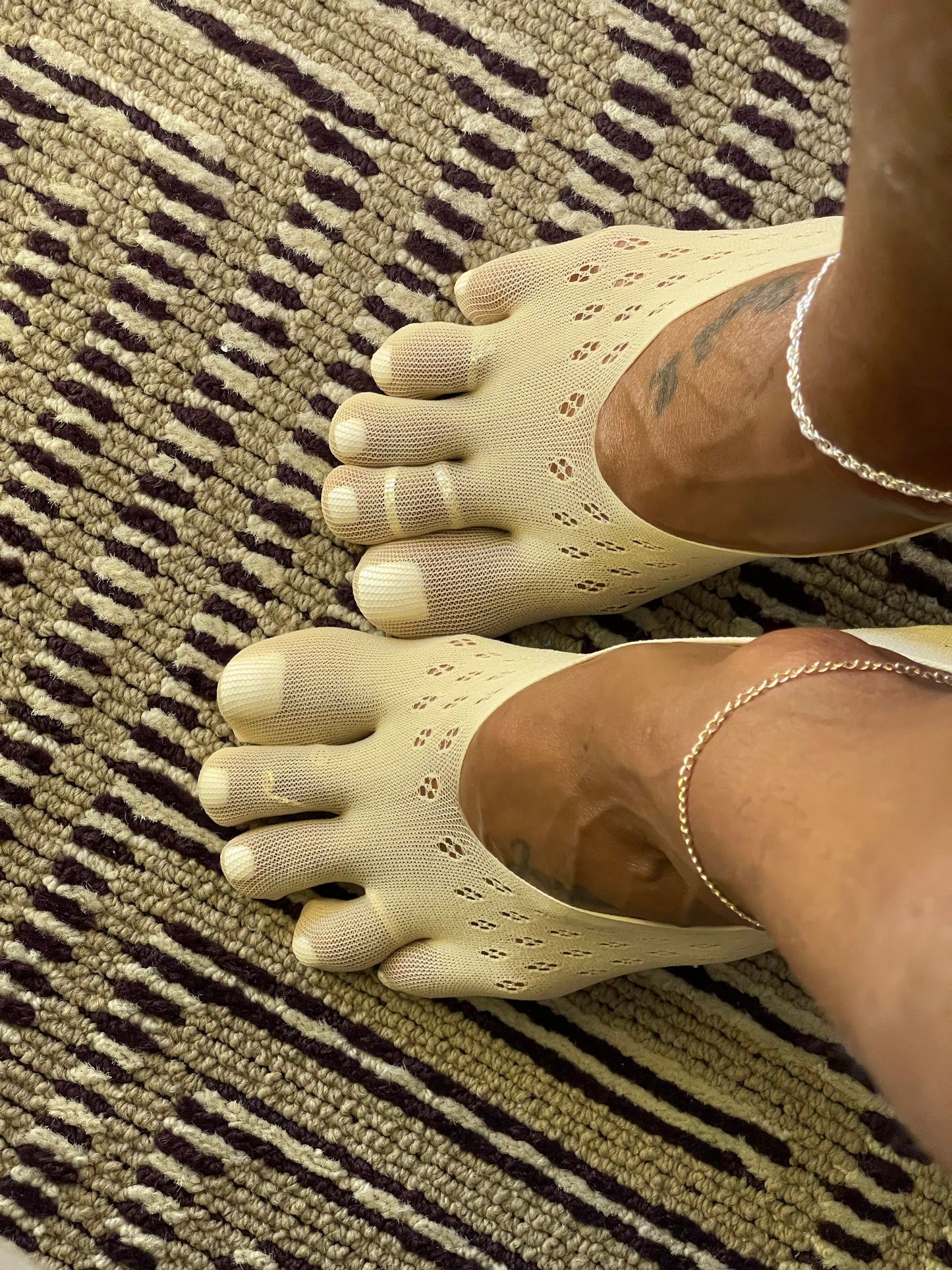 Invisible Split Toe Socks